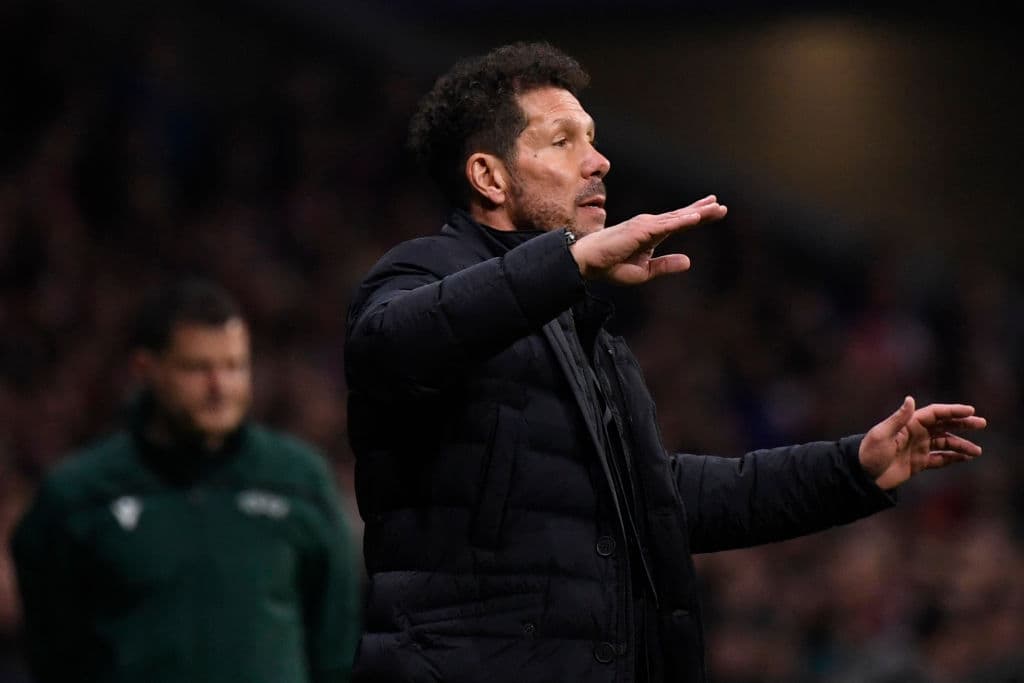 Fiel a su forma de juego, Diego Pablo Simeone no se sale del guión y se muere con la suya.