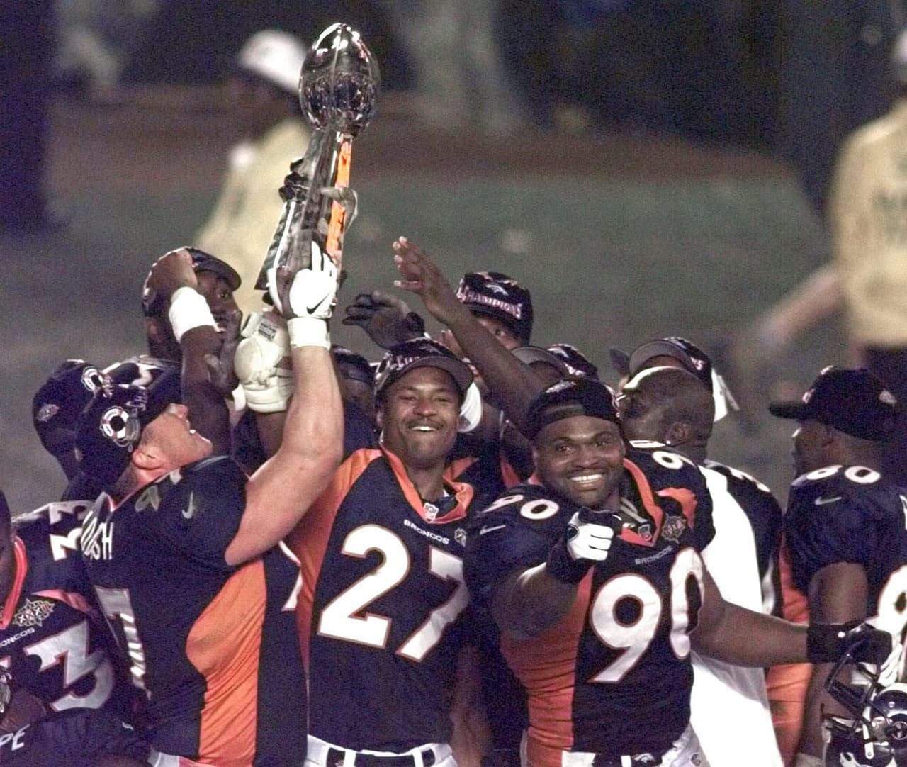 <b>Steve Atwater, safety –</b> Denver Broncos 1989-1998, New York Jets 1999. Dos veces campeón del Super Bowl, con Denver.