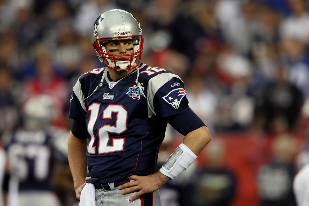 Brady y los New England Patriots llegaron de nuevo al Super Bowl en 2008 luego de una temporada invicta, pero esa sería la primera gran frustración para el quarterback.