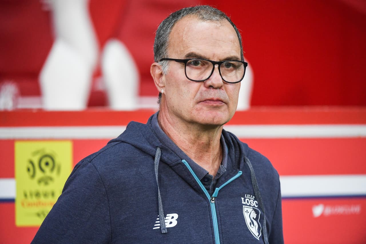 Marcelo Bielsa coach of Lille during the Ligue 1 match between Lille OSC and FC Girondins de Bordeaux at Stade Pierre Mauroy on September 8, 2017 in Lille, . (Photo by Anthony Dibon/Icon Sport)