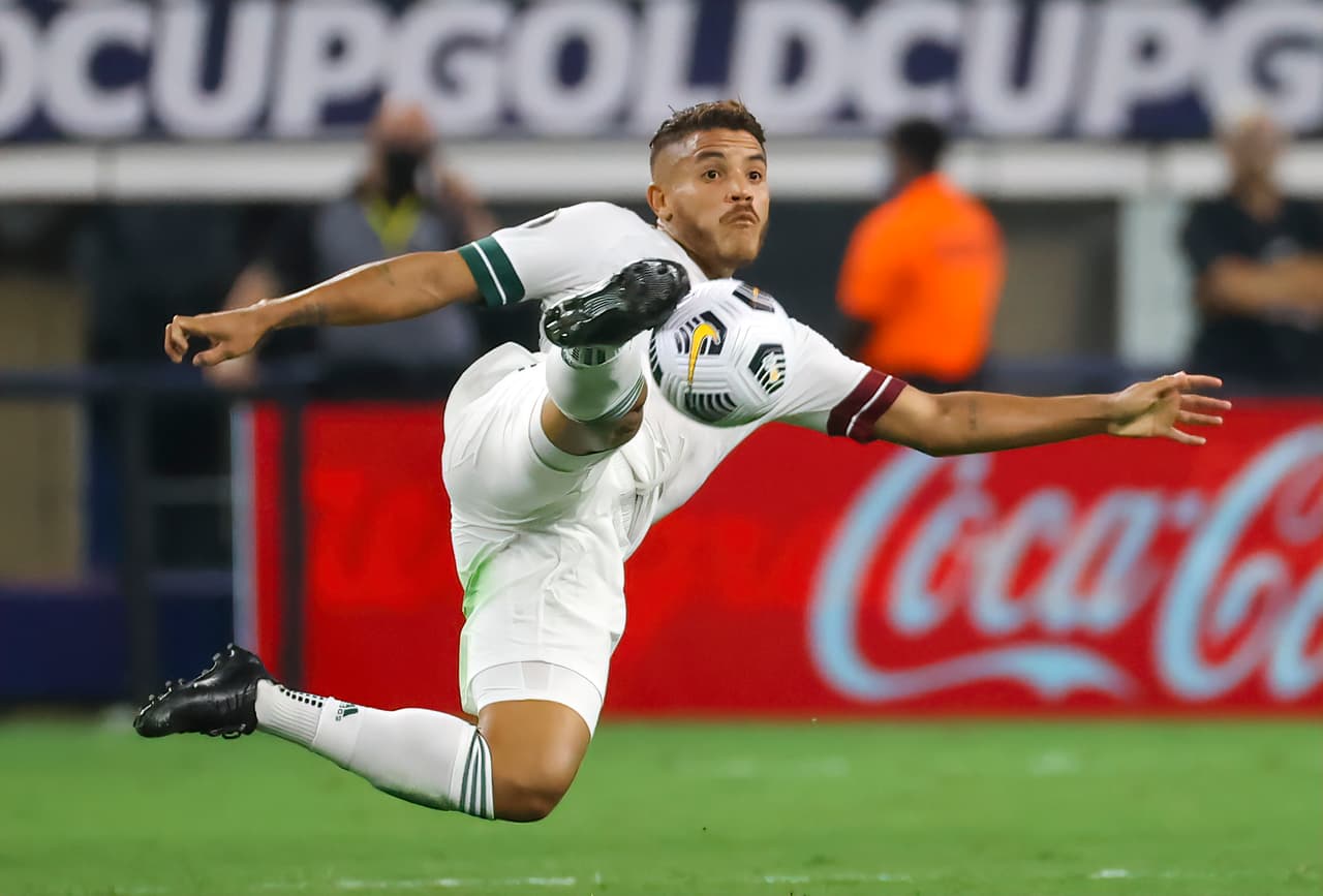 México debutó el s´abado por la noche en el torneo continental. El volante de LA Galaxy Jonathan dos Santos ingresó en el segundo tiempo en el partido jugado en el AT&T Stadium.