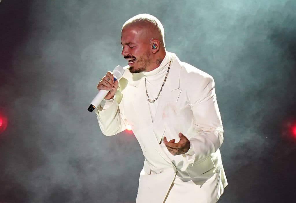 Al momento, Balvin no ha revelado en qué fecha sacará su próximo disco al mercado.
<br>