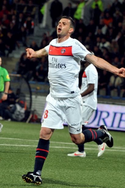 Thiago Motta: El italo-brasileño fue otro jugador que se trasladó a París durante el mercado de fin de año. Motta, dejó al Inter de Milán, equipo donde despuntó para hacerse de un puesto en la selección italiana. Tardará en debutar en esta Liga luego de lesionarse casi en cuanto entró de cambio en la Final de la Eurocopa ante España, pero al estar listo se sumará a la contención de su club.