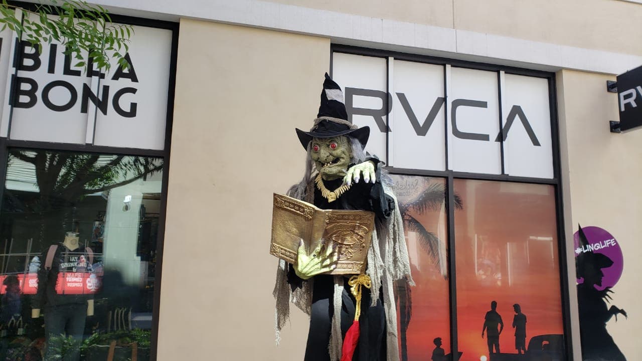 Así se vive la celebración de Halloween en Las Vegas en la semana de la pelea entre el 'Canelo' Álvarez y Kovalev.