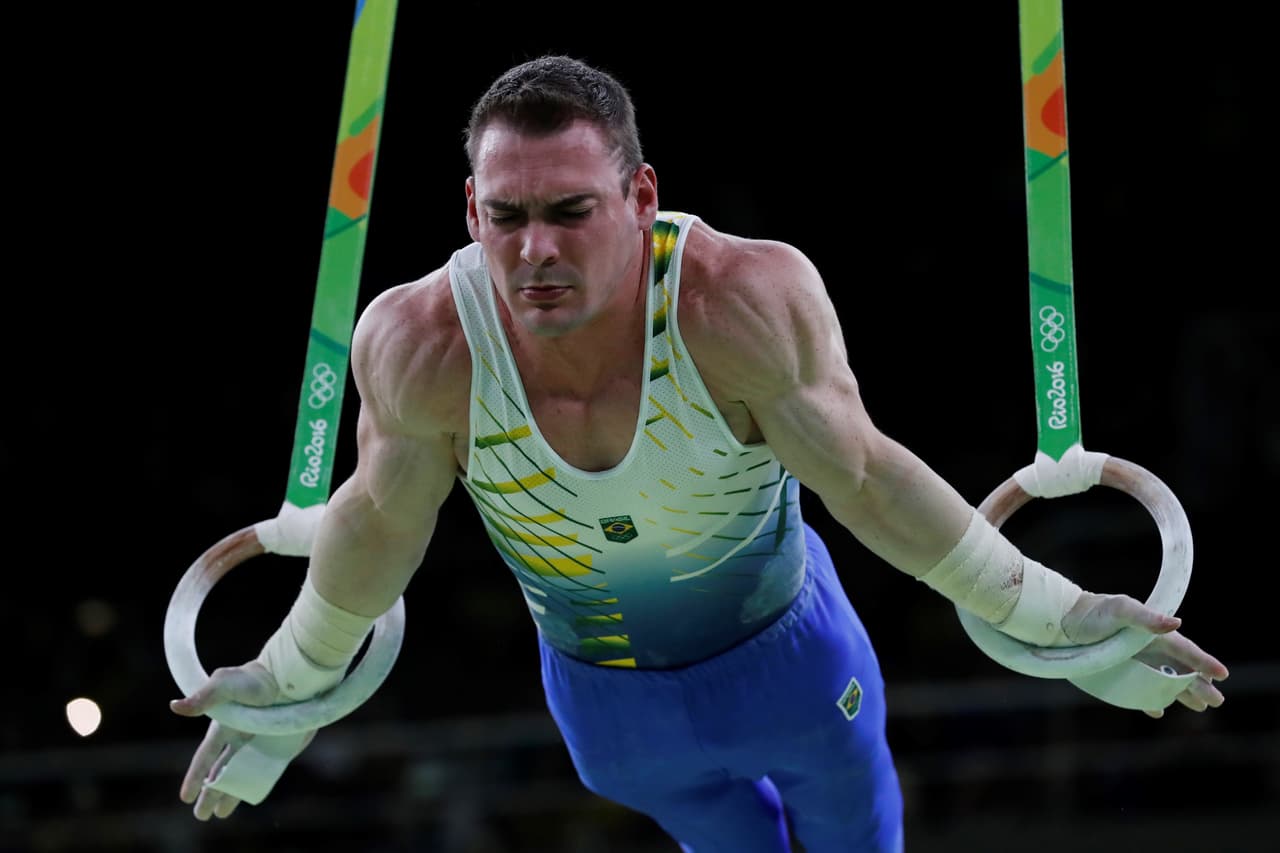 El brasileño Arthur Zanetti no logró repetir su medalla de oro en anillas al ser superado por el griego Eleftherios Petrounias, al final se quedó con la plata.