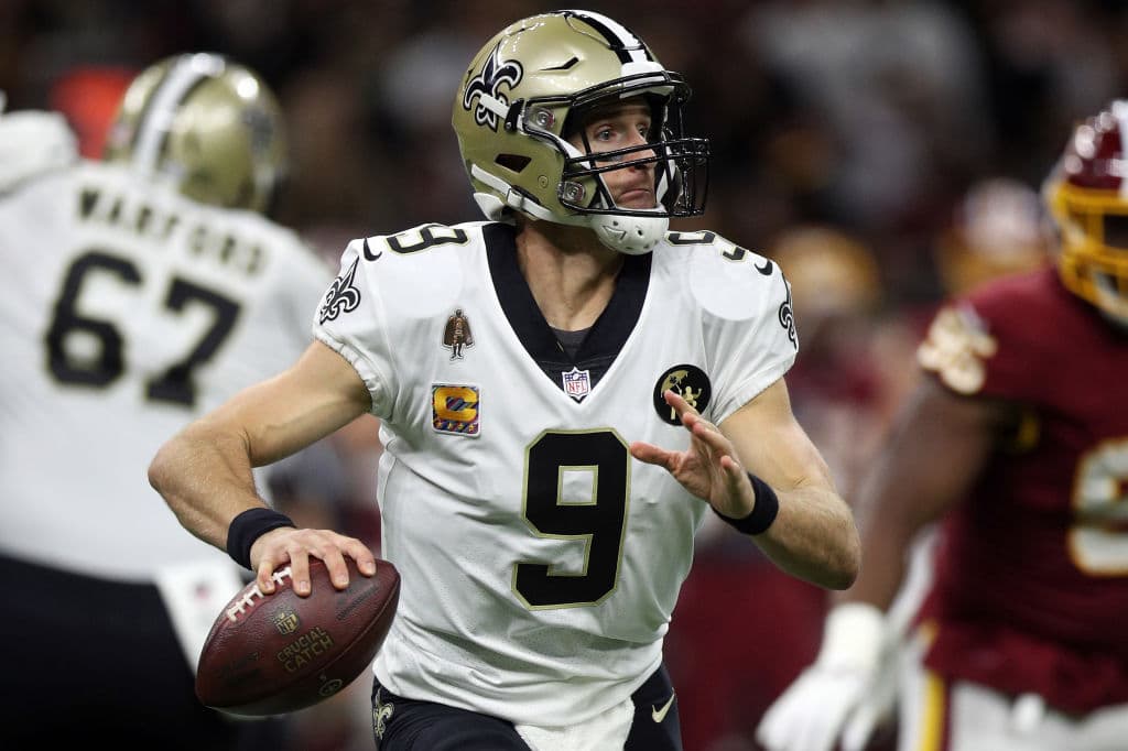 Dree Brees cosechó 363 yardas tras completar 26 d 29 intentos, además de conseguir tres pases de anotación. Fue capturado un par de ocasiones. New Orleans queda con marca de 4-1.