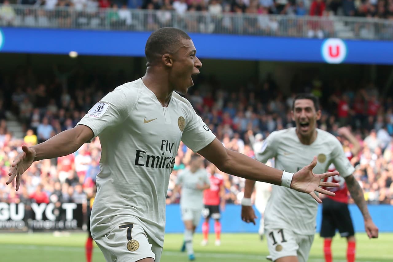 <b>Kyllian Mbappé</b>, Paris Saint-Germain. El joven delantero francés de 19 años marcó dos goles, uno de ellos un poema, al Guingamp. El PSG ganó de visitante 3-1.