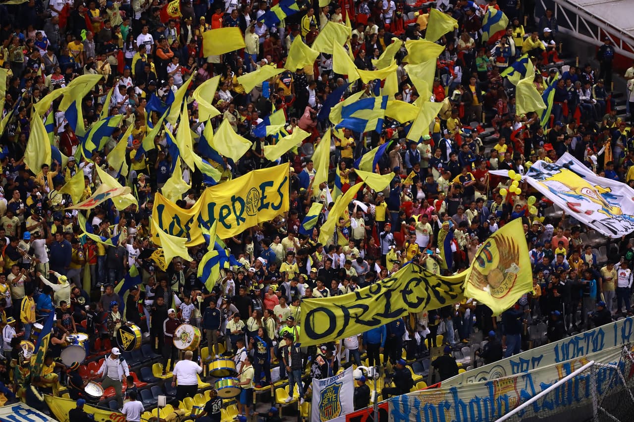 Los fanáticos del América celebraron las tres conquistas obtenidas por el club el año anterior.