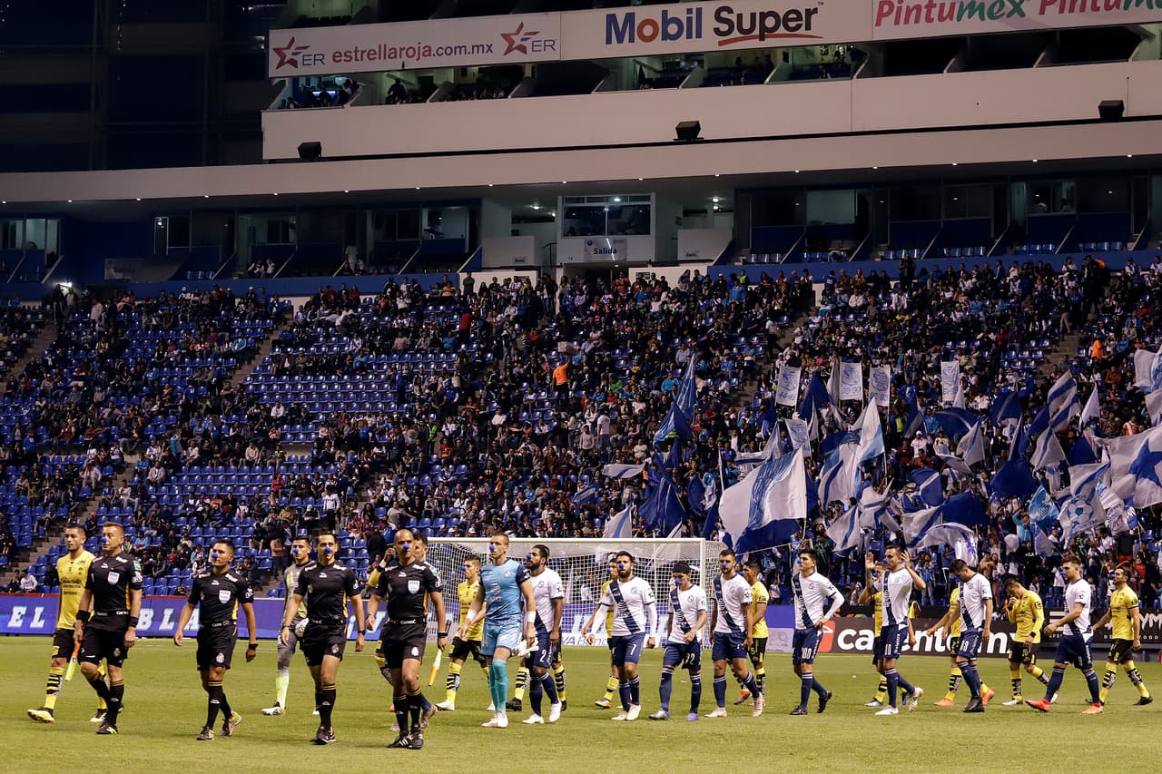 En el Estadio Cuauhtémoc se disputó el segundo encuentro de la Jornada 13 del 
<a href="https://www.univision.com/deportes/futbol/liga-mx/*">Clausura 2019</a> de la Liga MX entre Puebla y Morelia.