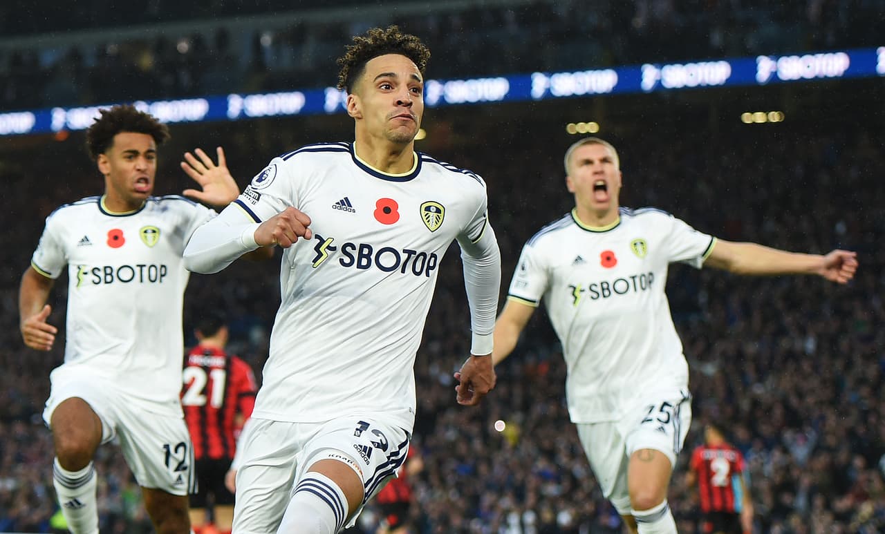 Leeds United se repuso de un 1-3 y goleó 4-3 al Bournemouth en Elland Road en la Jornada 15.