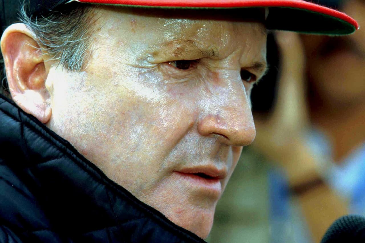 Manuel Lapuente | Inició su carrera como jugador defendiendo los colores del Monterrey en 1964. Pasó por el Necaxa, Puebla y Atlas, donde finalmente se retiró de las canchas a mediados de los setentas. Debutó como entrenador al frente de Puebla en la campaña 1978-84.