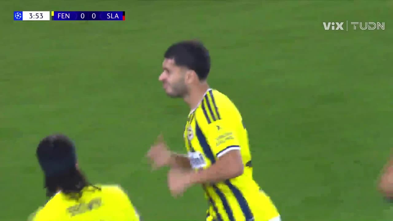 ¡Tremendo golazo de Oğuz Aydın con un zurdazo desde fuera del área!