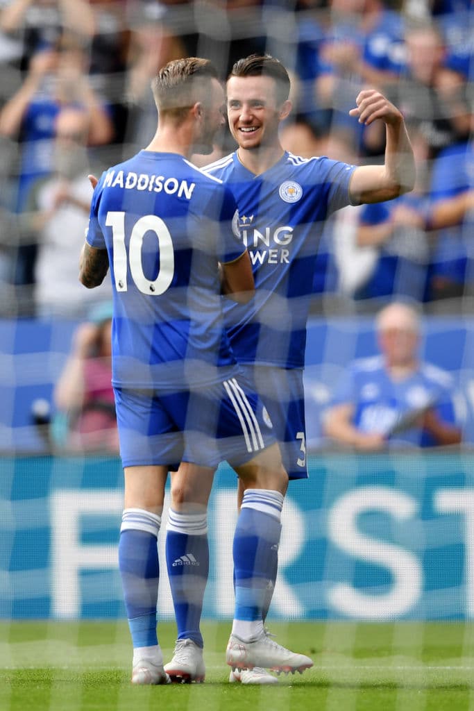 Antes de ir al descanso, James Maddison puso el 2-0 al minuto 45 del primer tiempo para la tranquilidad del Leicester City.