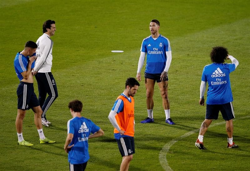 Real Madrid realizó su primera práctica en Abu Dhabi antes de la Semifinal del Mundial de Clubes contra Kashima Antlers, que eliminó a Chivas de Guadalajara y contra el que quiere evitar sorpresas.