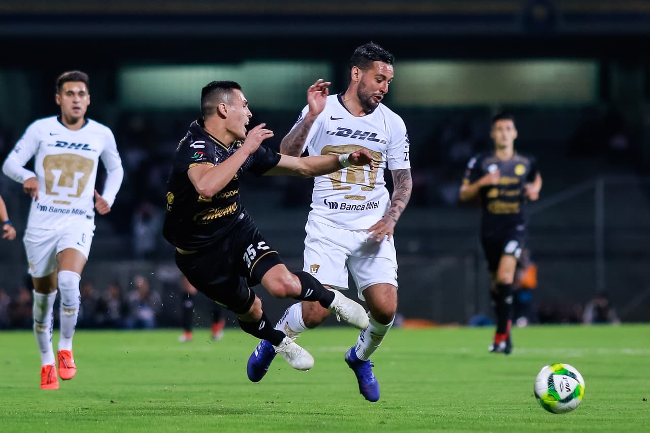 Con el arranque de la segunda mitad quedó claro también que Pumas no se iba a conformar con esa magra ventaja y por ello empezó a empujar fuerte para sumar un tanto más.