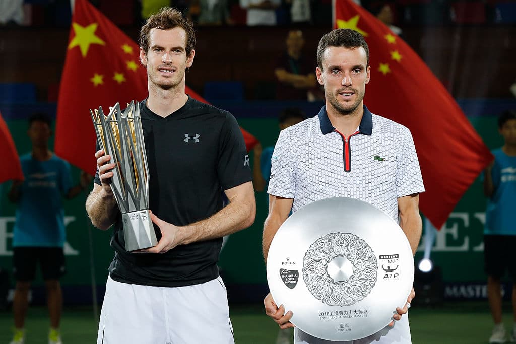 Andy Murray (derecha) ganó el Masters 1000 de Shanghái.