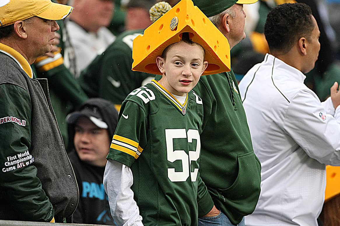 El juego entre Carolina y Green Bay de la semana 9 de la NFL tuvo varias imágenes que no se vieron en primera instancia, aquí te presentamos las mejores de ellas.