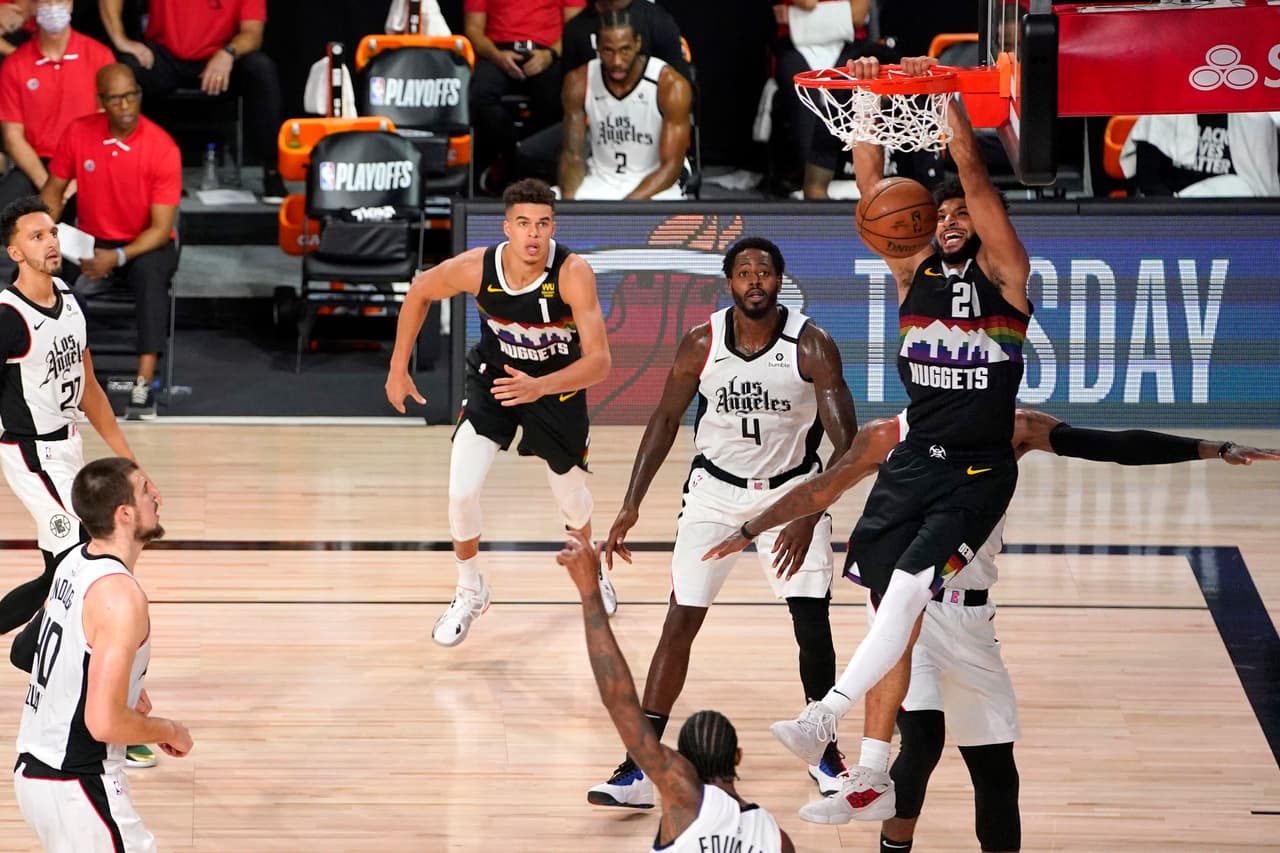 Los Denver Nuggets continúan con vida en la semifinales de conferencia tras vencer 98-111 a Los Angeles Clippers.
