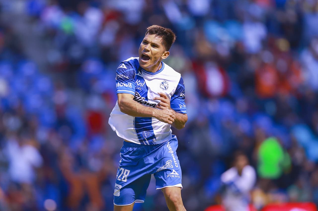 Martín Barragán abrió el marcador con solo 19 segundos de haber iniciado el juego.