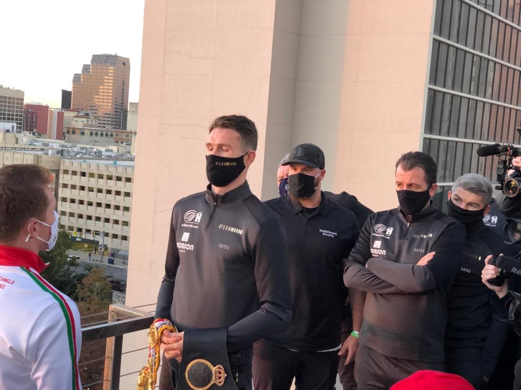 Saúl el Canelo Álvarez y Callum Smith se vieron las caras por primera vez desde que fue acordada su pelea el próximo 19 de diciembre.