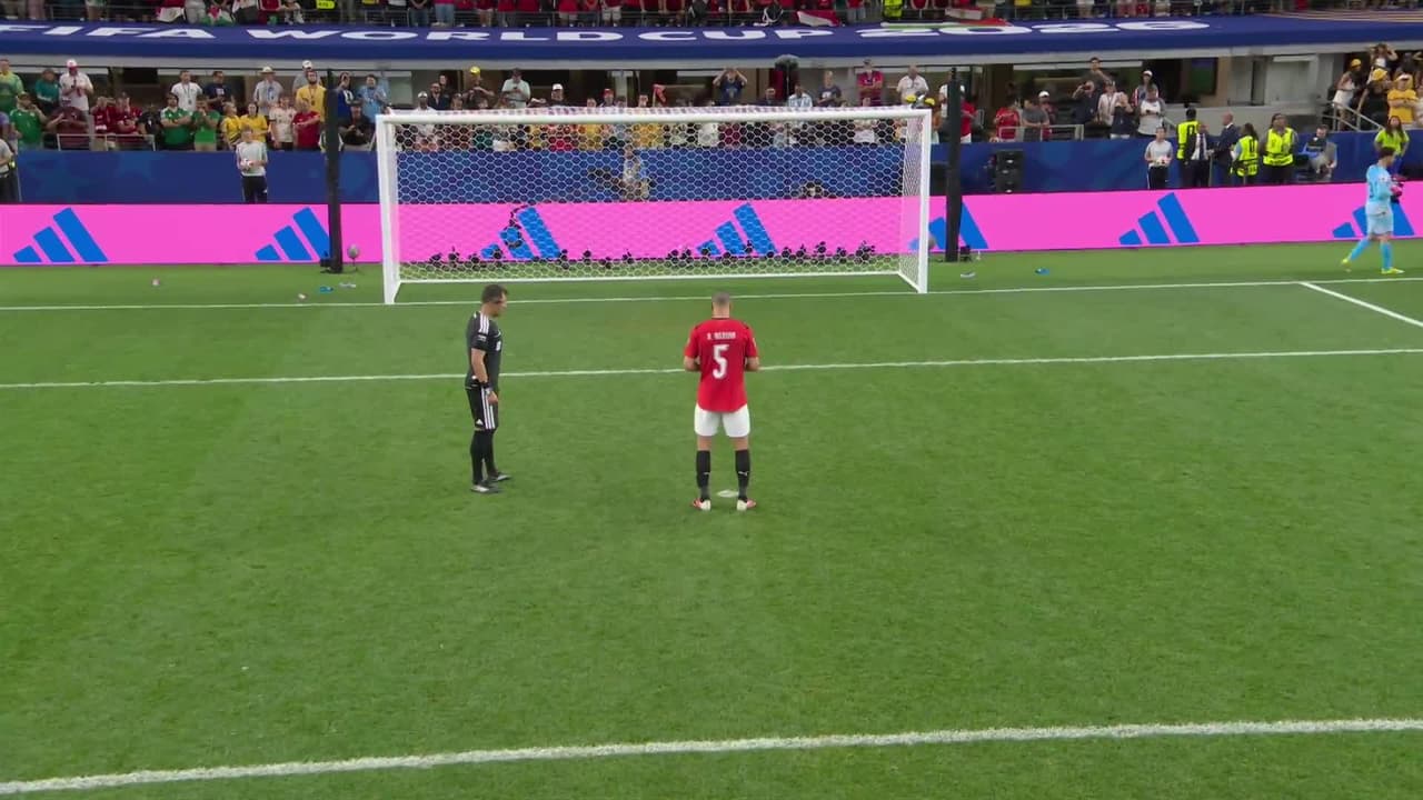 ¡GOL!  anota para Egipto. Ramy Rabia