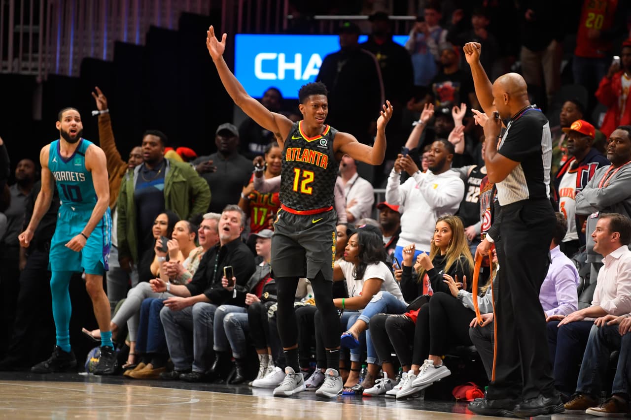 El delantero de los Atlanta Hawks, De'Andre Hunter, jugó 40 minutos, logró 11 rebotes, dos asistencias y 13 puntos.