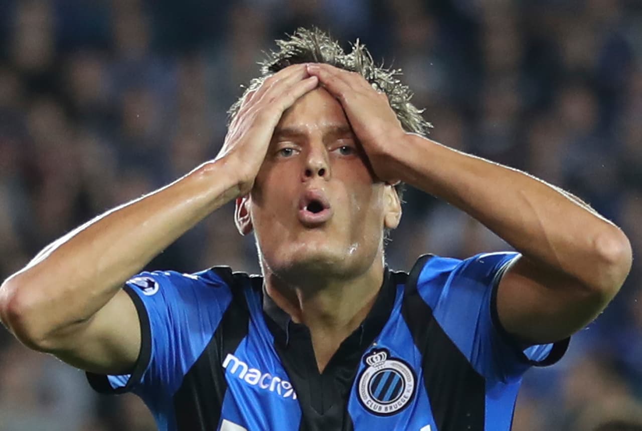 El delantero belga se lamentaba por desperdiciar esta inmejorable oportunidad.