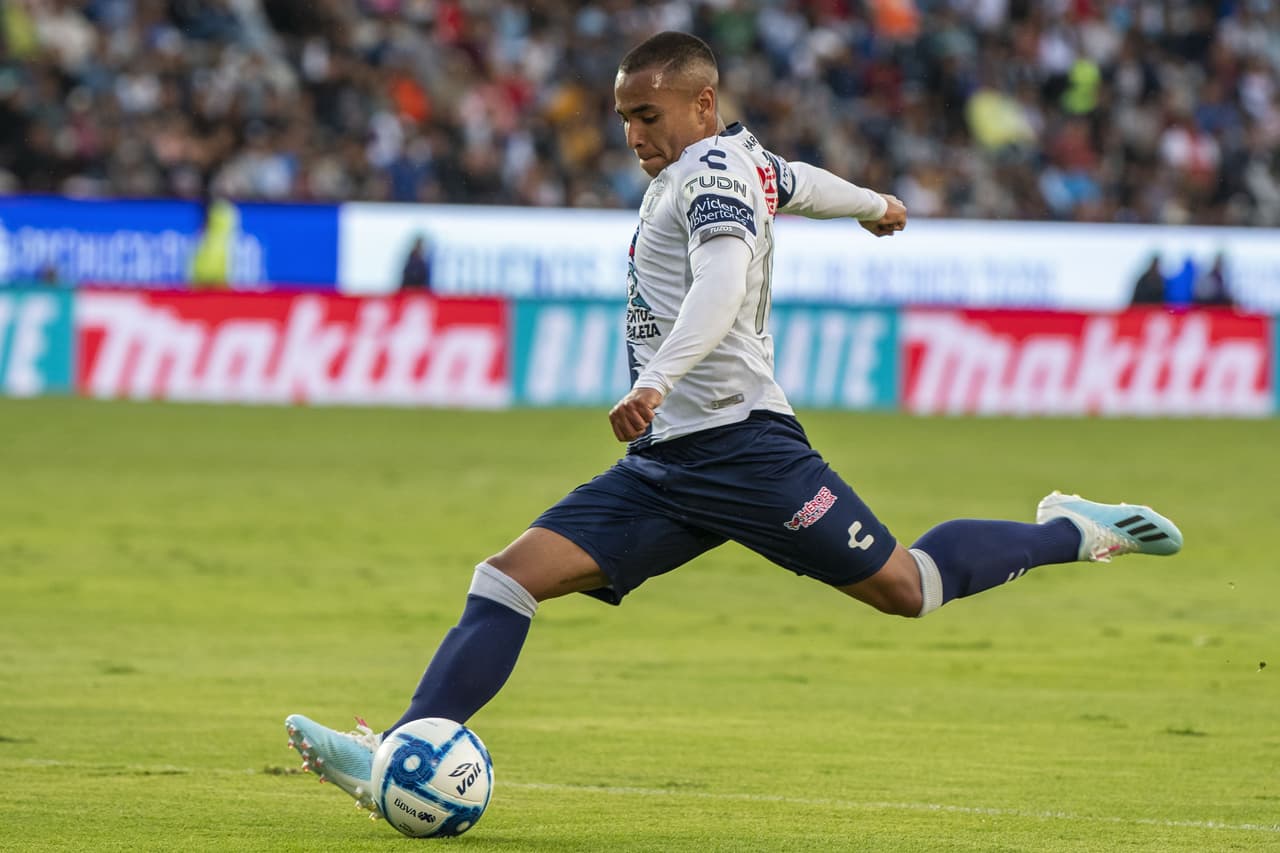 Gabriel Achillier marcó un gol en propia puerta y eso impulsó a los locales pero no les alcanzó para empatar.