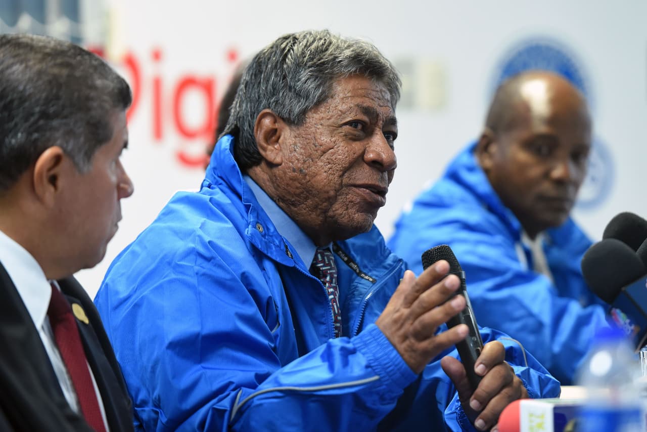 Madariaga ha llegado a La Selecta con la claridad de no permitir una insurgencia y dejó fuera de la convocatoria a Alexander Mendoza, Vítor Molina, Jonathan Barrios y Narciso Orellana,que fueron las principales cabezas del movimiento de la huelga.