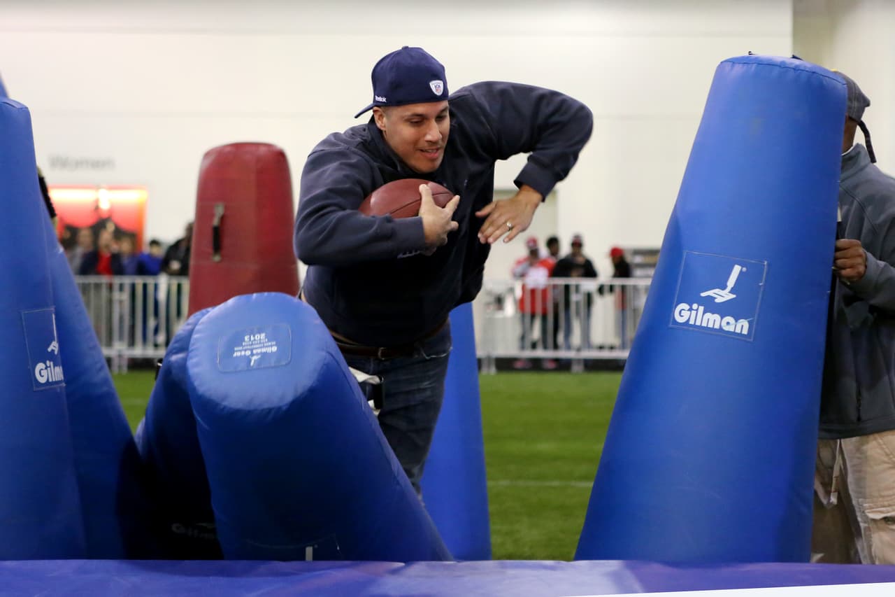 La fiesta ya empezó en San Francisco con motivo del Super Bowl 50, la gente se divierte en el NFL Experience, entre otras atracciones, he aquí las mejores imágenes.