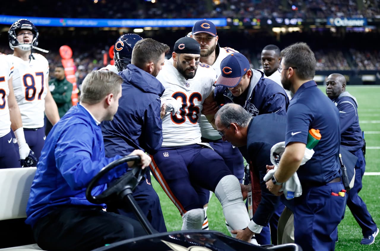 Zach Miller, jugador de Chicago Bears se rompió la rodilla izquierda. Fue tan grave la lesión que se temió que perdiera la pierna. Salió airoso después de una buena rehabilitación.