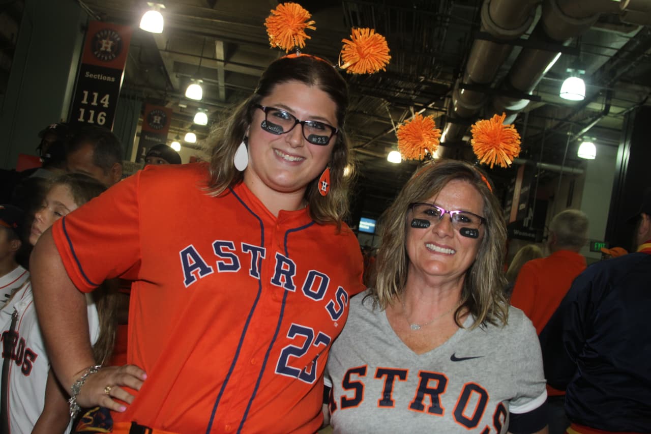 Así se vive el ambiente en Houston para recibir el Juego 6 de la Serie Mundial entre Astros y Nationals.