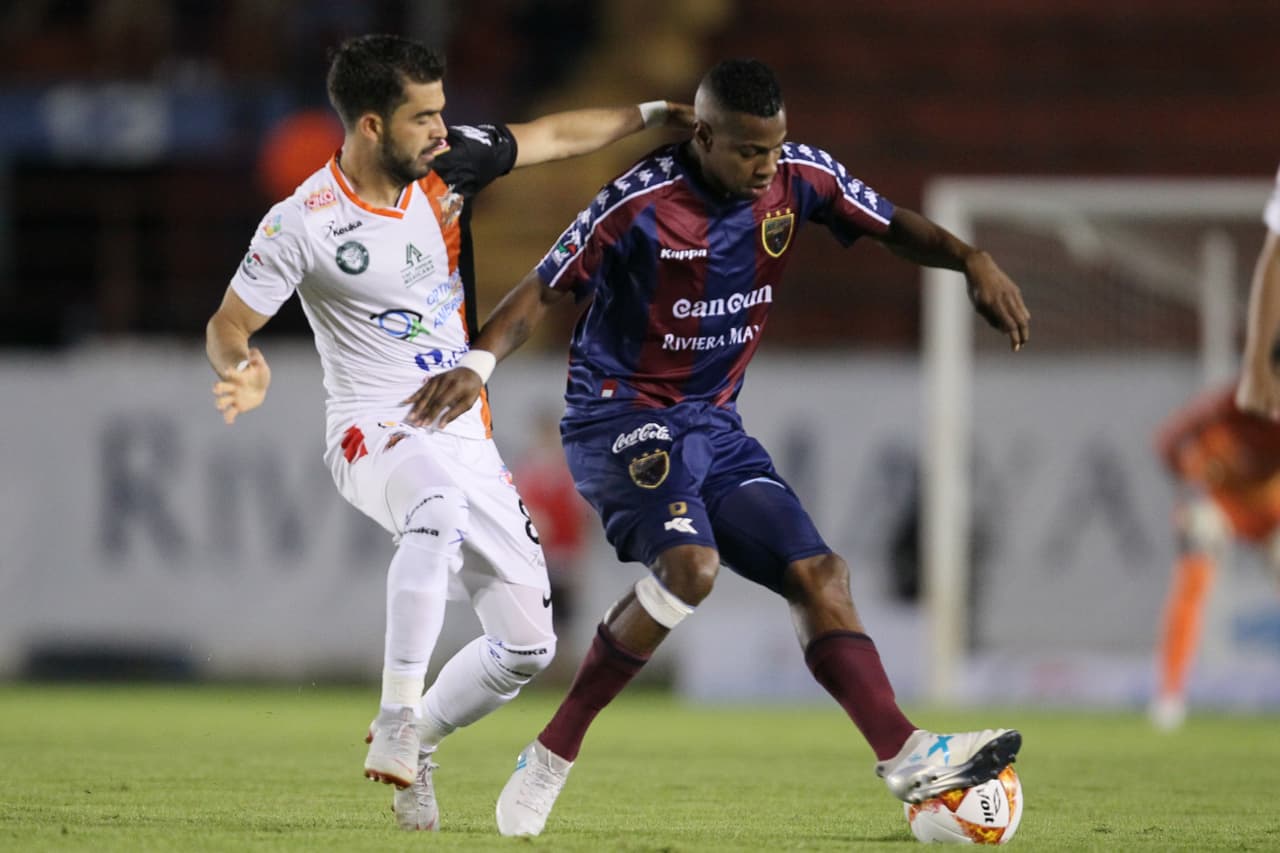 Un par de empates sin goles en los dos juegos de la eliminatoria le permiten al Atlante (3) avanzar sobre Alebrijes de Oaxaca (6) a las Semifinales del Ascenso MX. Así sucedieron las cosas.