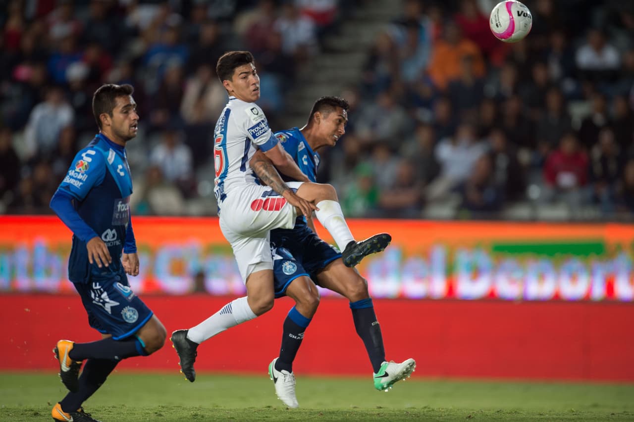 El partido ofreció pocas emociones y las jugadas de mayor peligro se dieron a balón parado.