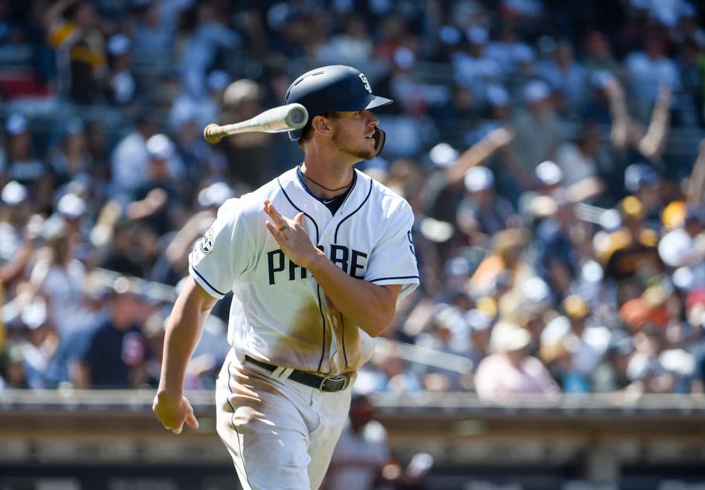 En el tercer inning, con la cuenta llena, Wil Myers conectó un cuadrangular solitario por el jardín central para poner adelante a San Diego 1-0.