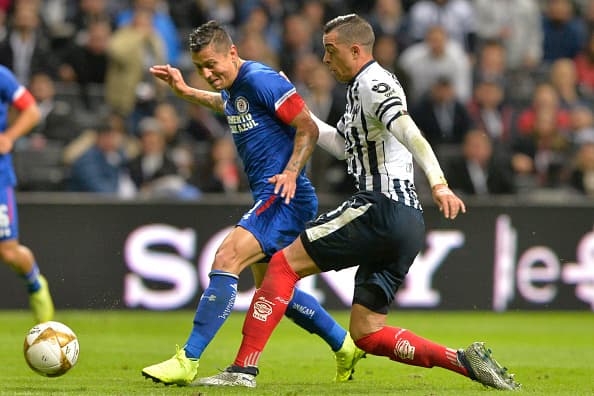 <b>Julio César Domínguez: 7. </b>El defensor celeste estuvo atento en las jugadas durante todo el partido y logró dar mucha solidez al equipo.