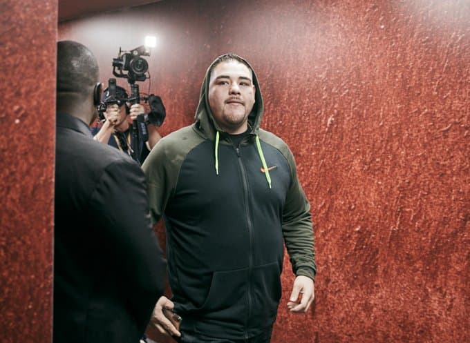 Así se vive el ambiente en Arabia Saudita, previo a que Anthony Joshua y Andy Ruiz suban al cuadrilátero.