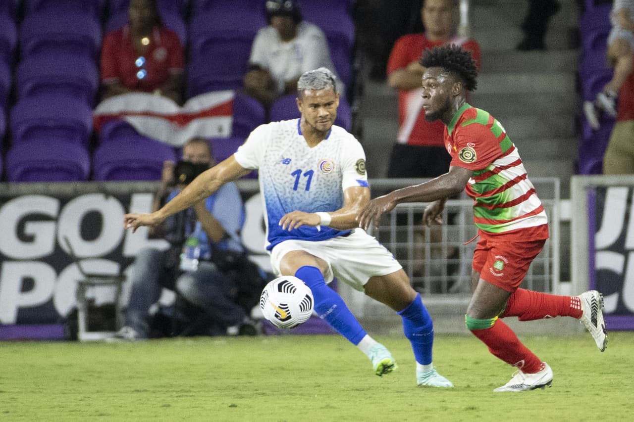 En dos minutos Joel Campbell y Celso Borges se encargaron de cambiar el rumbo del partido y le dan la victori 1-2 a los Ticos sobre Surinam.