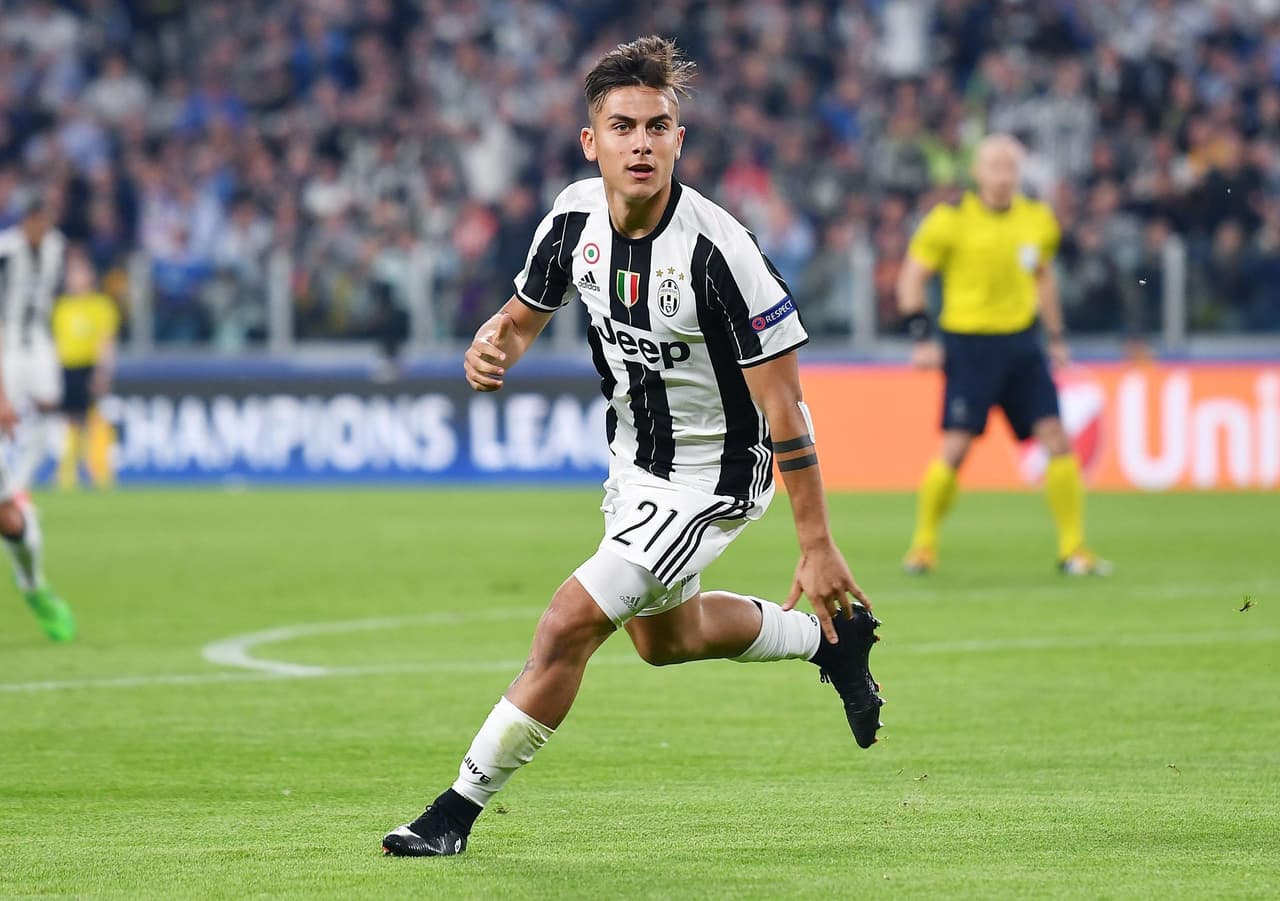 Dybala fue el gran dolor de cabeza del Barcelona durante todo el partido.