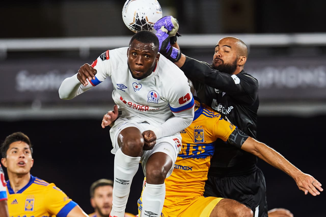 Gignac (45+4’, 57’) abrió el marcador por la vía penal. El conjunto catracho se quedó con un hombre menos para la segunda mitad. Llegó el doblete del francés y Oliva (78’) hizo el autogol que selló el resultado.