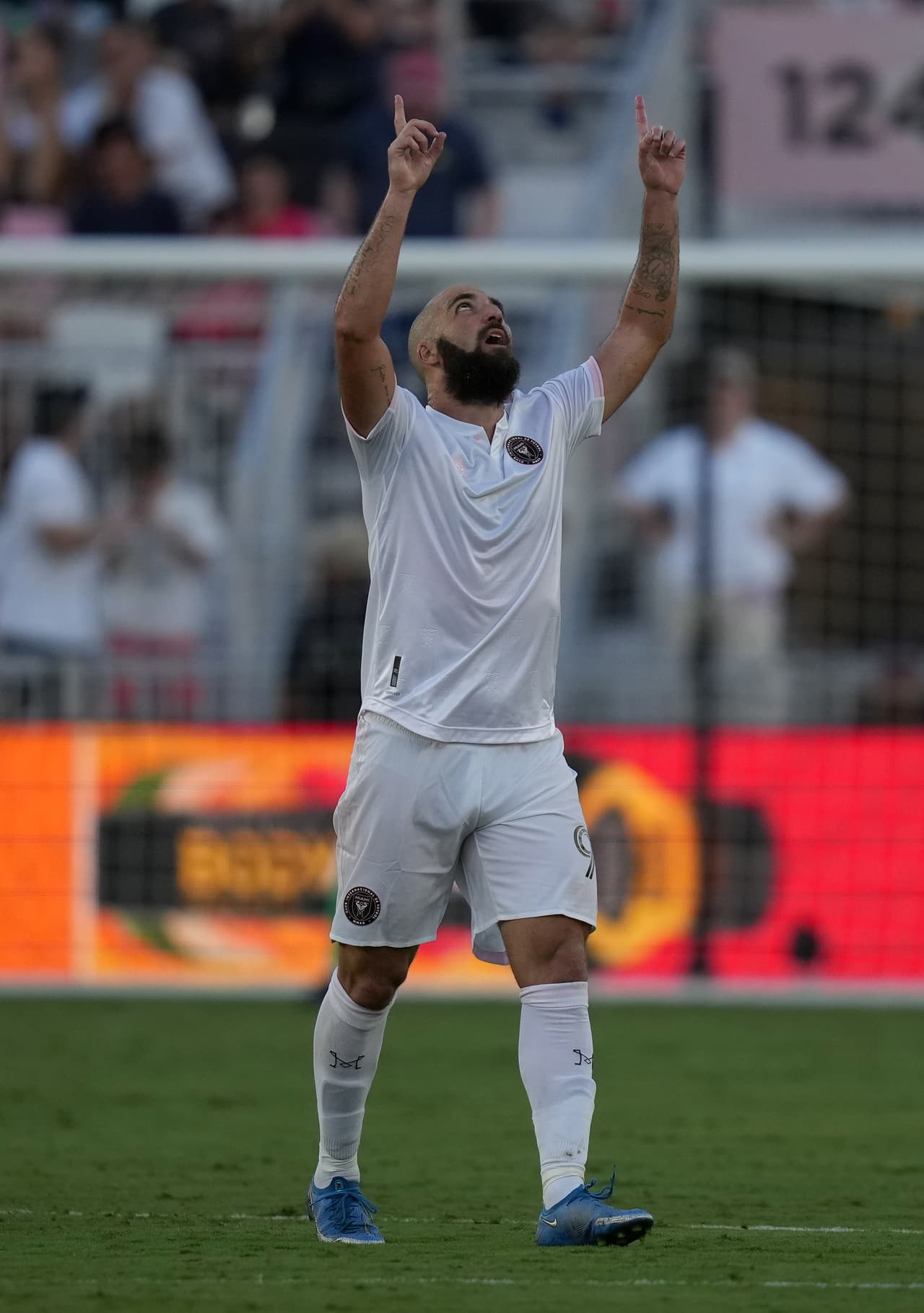 El otro tanto del conjunto local fue obra de Gonzalo Higuaín.
<br>
