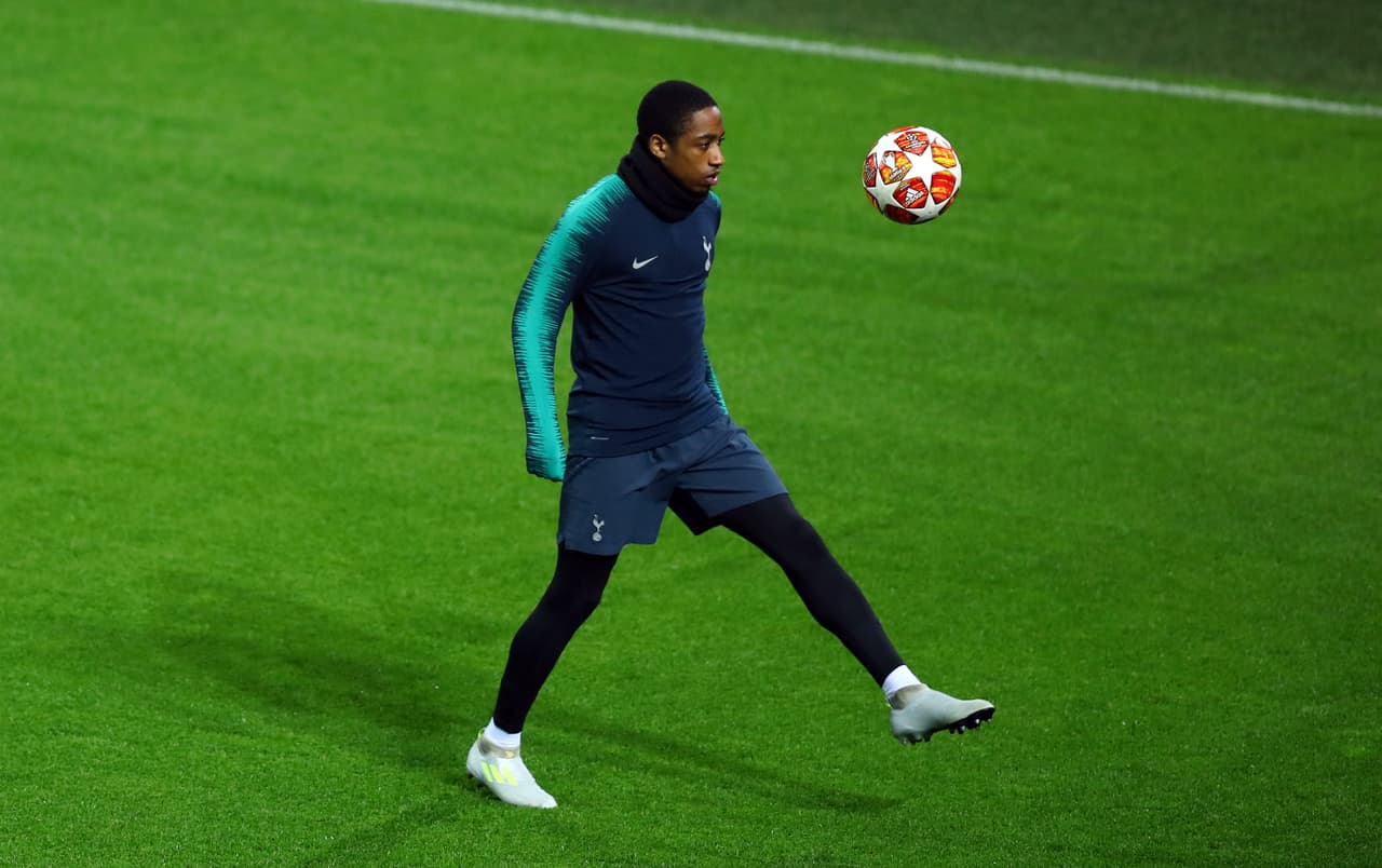 El regreso de Harry Kane con Tottenham fue la novedad en el entrenamiento previo a la visita a Borussia Dortmund para defender en el juego de vuelta la ventaja de 3-0 en los Octavos de Final de la Champions League.