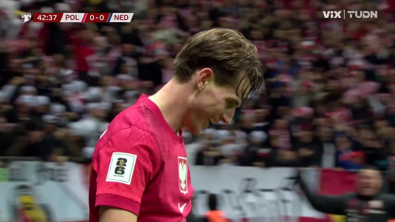 ¡Brutal asistencia de Lewandowski! Kamiński clava el 1-0 y emociona a todos