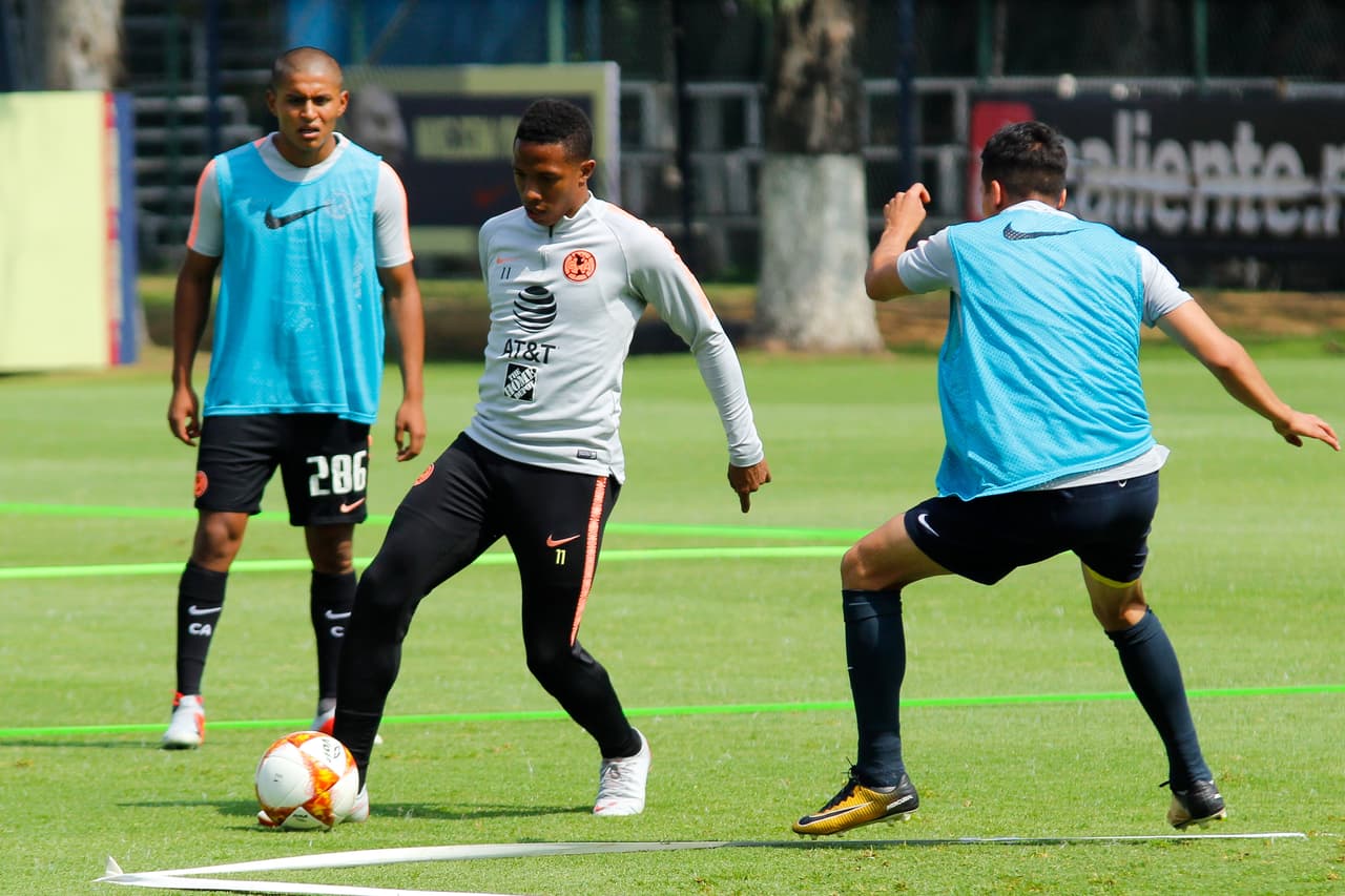 Sin embargo, en América la competencia es muy cerrada por un cupo para estar entre los titulares.