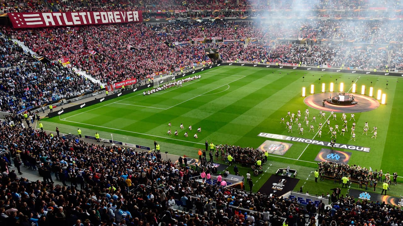 La fiesta en Lyon tuvo el colorido de dos grandes en la búsqueda del título continental.