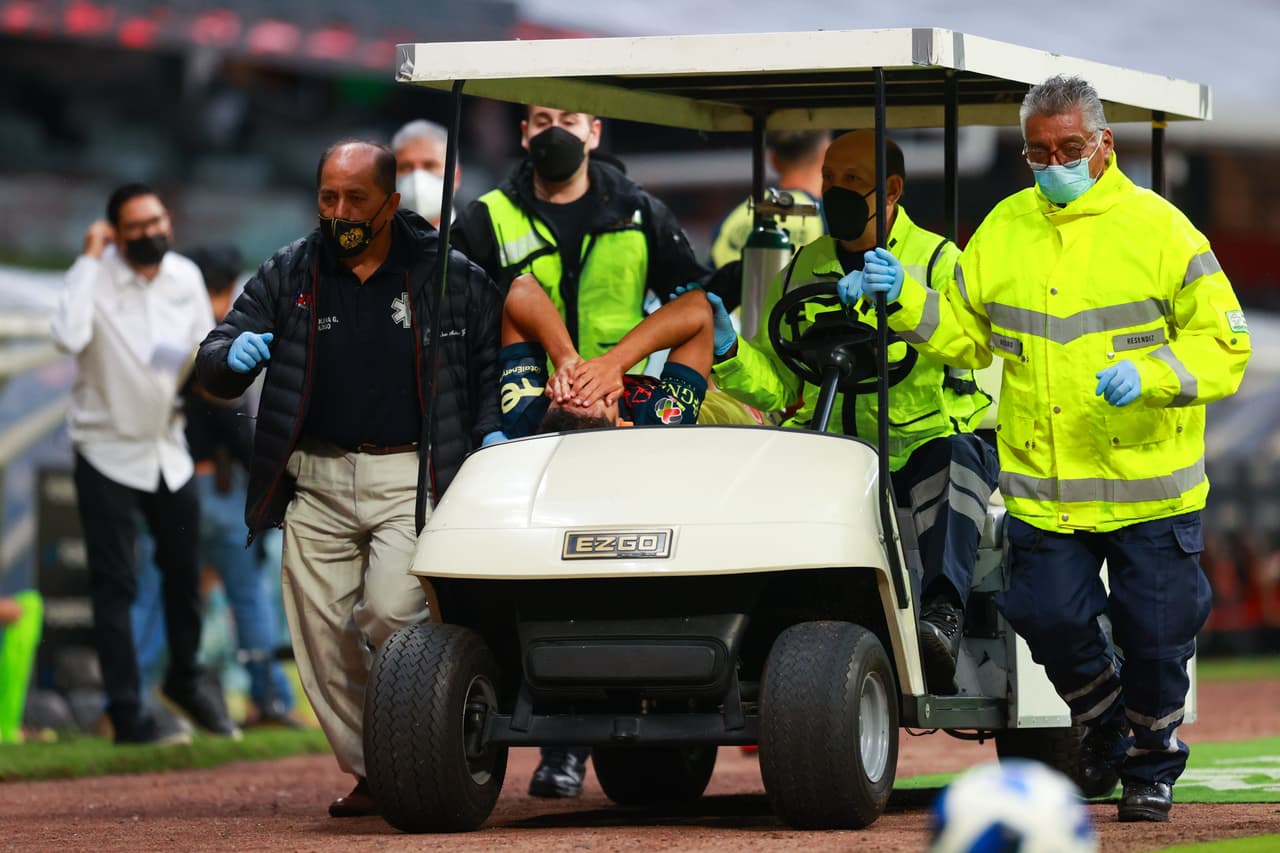 Santiago Naveda tiene rotura de ligamento en el tobillo