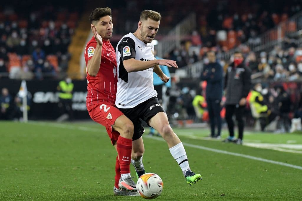 Sevilla no logró mantener el 0-1 hasta el final del encuentro y se ben conformar con el empate 1-1 frente al Valencia.