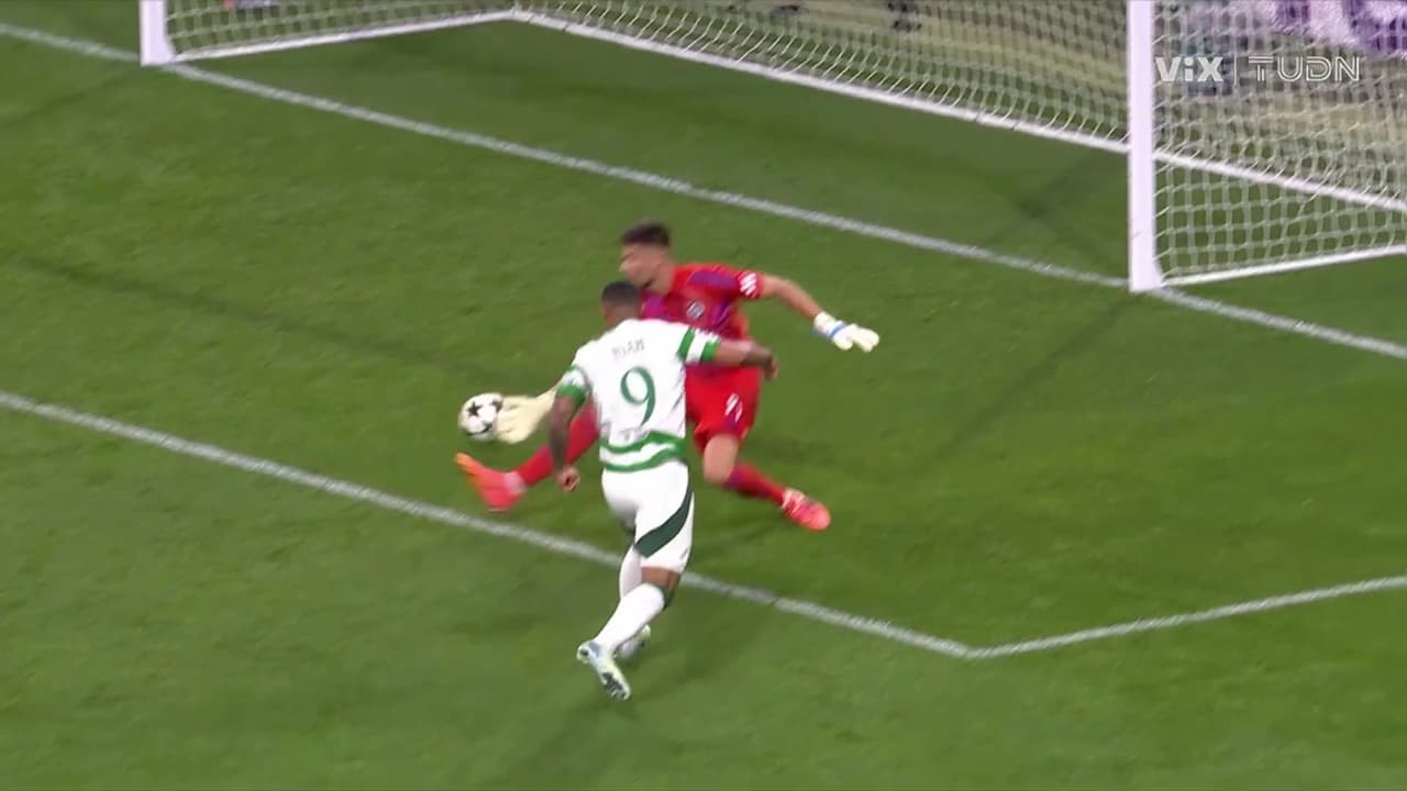 ¡Manita del Celtic! Adam Idah cuelga el quinto en el marcador