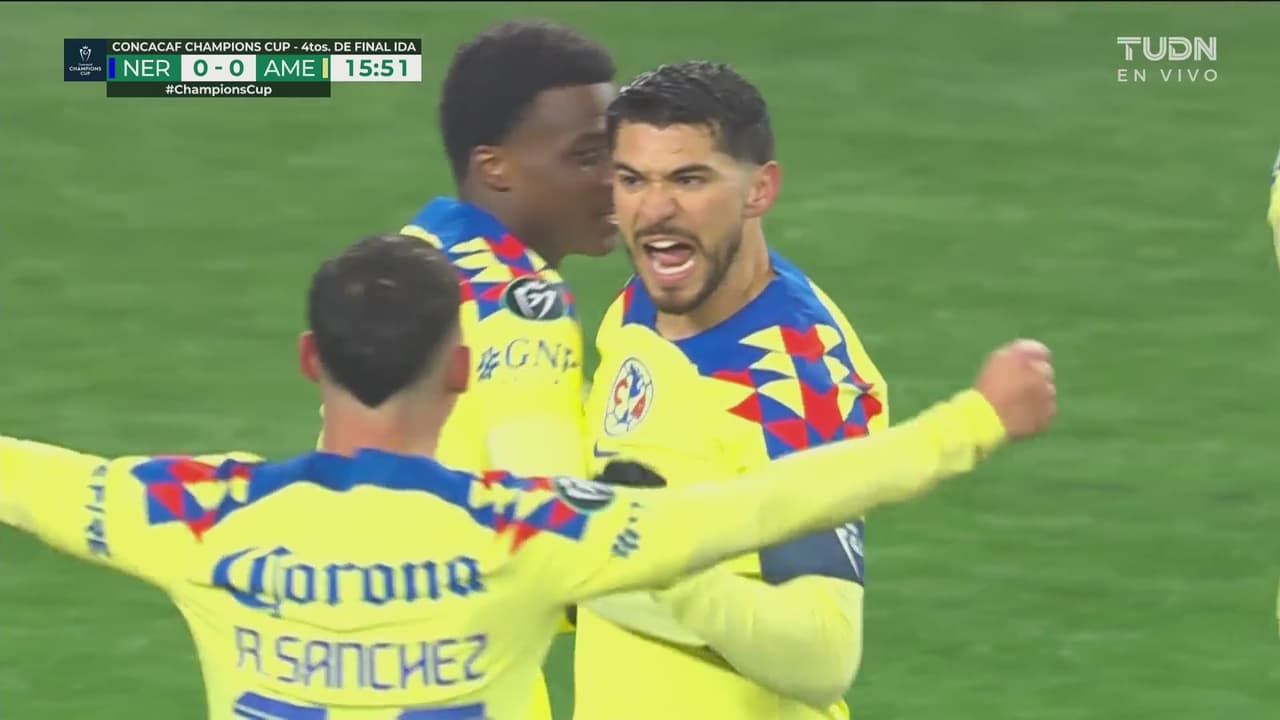 ¡Gol del América! Henry de media vuelta marca el 0-1