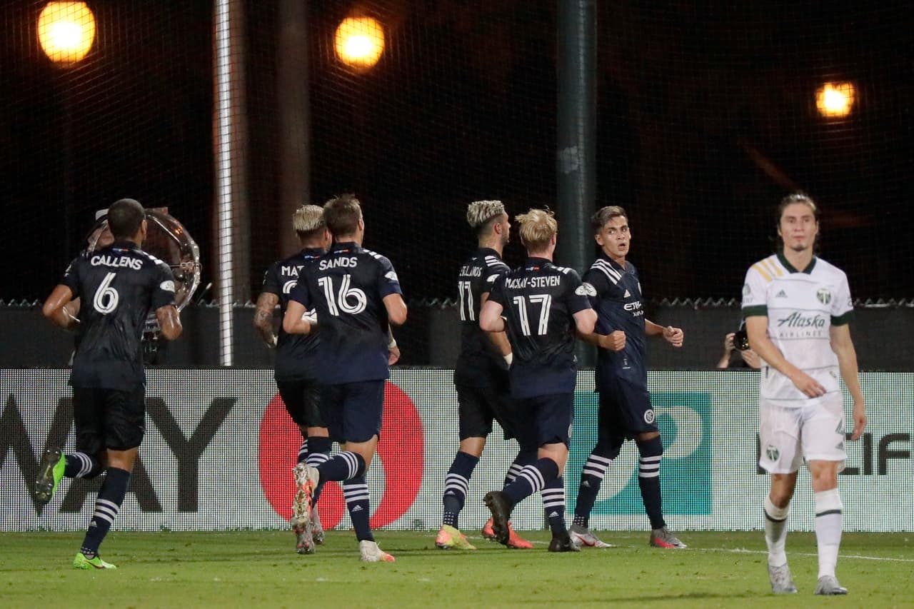 New York City FC 1-3 Portland Timbers | Jesús Medina abrió el marcador para los locales por la vía penal. Sebastián Blanco (43’) hizo el empate antes de concluir la primera mitad. Diego Valeri (65’) dio la vuelta al marcador y Andy Polo (76’) selló el triunfo.